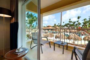 Deluxe Poolside Room at Grand Palladium Bávaro Suites Resort & Spa